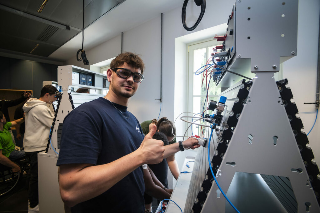 Certificazione Pneumatica CETOP. Livello 1