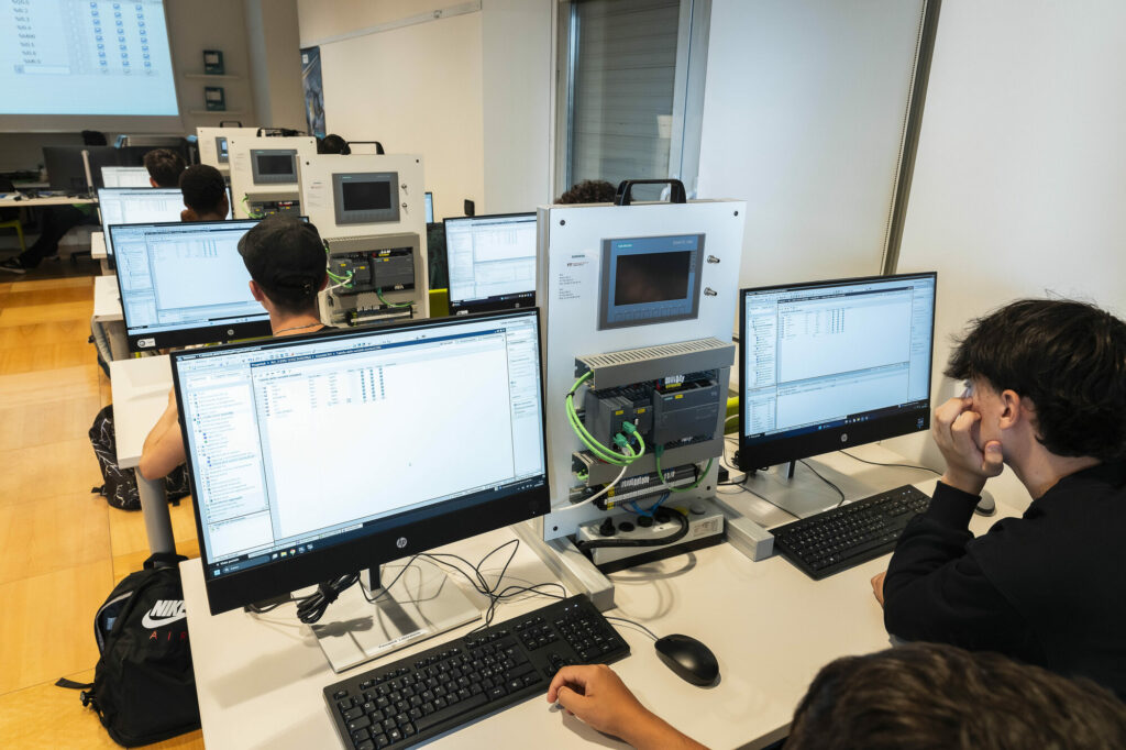 PLC. Fondamenti operativi